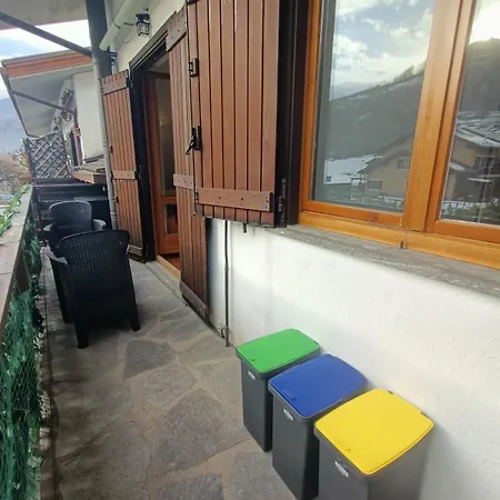 Les Dentelles Bilocale A Charvensod Vicino L'ovovia Di Pila 아파트