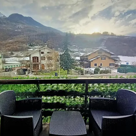 Les Dentelles Bilocale A Charvensod Vicino L'ovovia Di Pila Appartamento Aosta