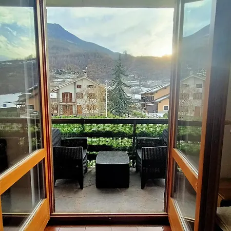 Les Dentelles Bilocale A Charvensod Vicino L'ovovia Di Pila Apartamento Aosta