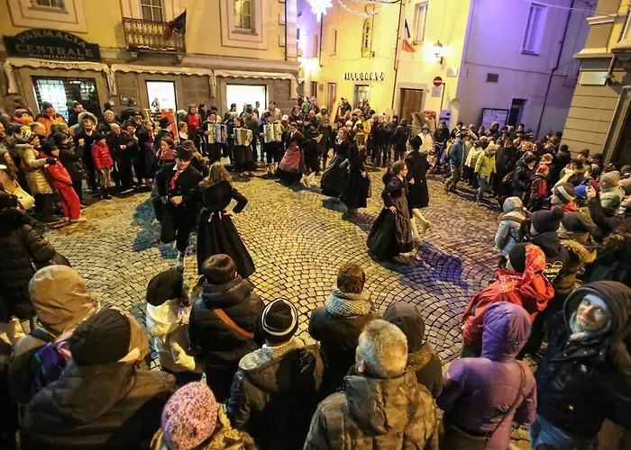 Les Dentelles Bilocale A Charvensod Vicino L'ovovia Di Pila Apartament Aosta
